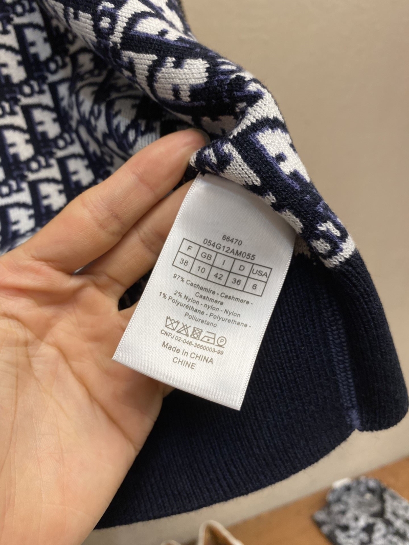 chr1st1an D10r sweaters